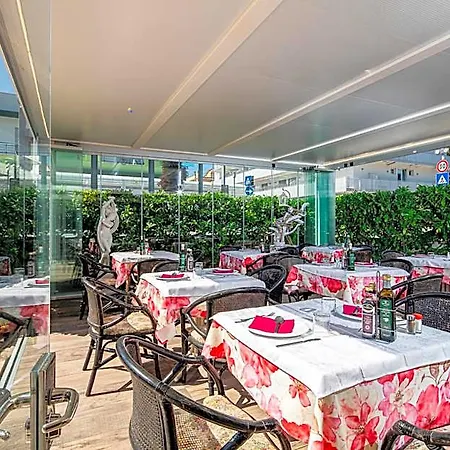 Al Ponte Hotel