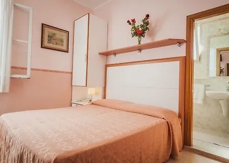 Отель Al Ponte 3*