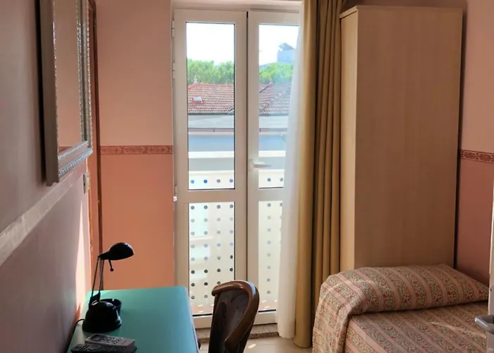 فندق Al Ponte 3*